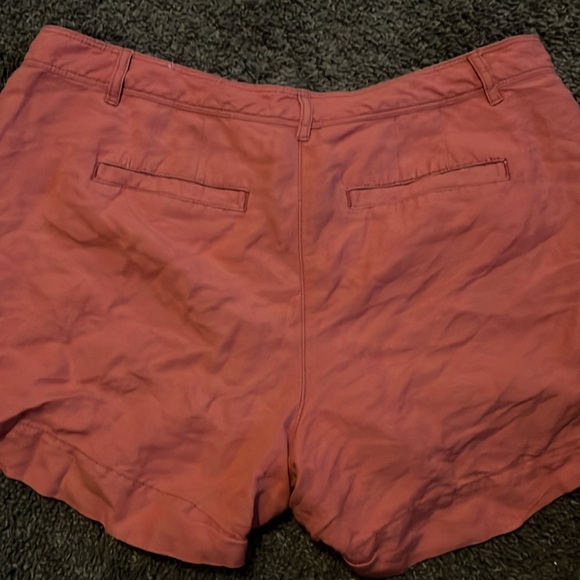 3/$15. Loft Shorts 6 - Picture 3 of 4